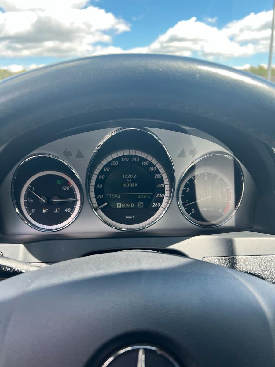 Mercedes-Benz C200 2009 — photo 10