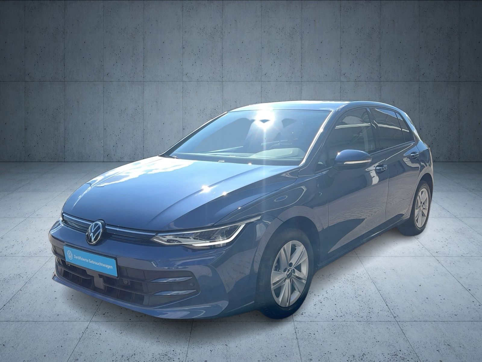 Volkswagen Golf Life 1.5 TSI 4xSHZ R-KAMERA SpurW LED STHZ foto 2