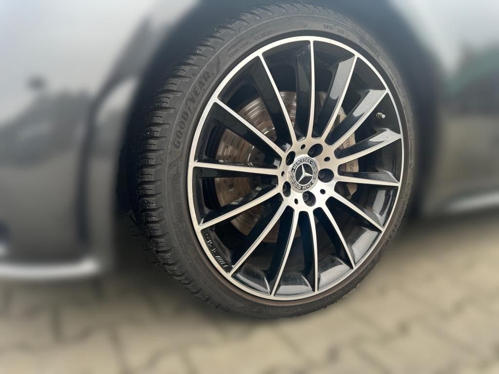 Fahrzeugabbildung Mercedes-Benz CLS 450 4M AMG ACC HUD LED Sport KeyLess Memory