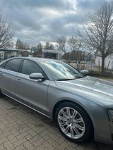 Audi A8 4.2 TDI V8 - Audi A4 aus 2010 mit Diesel-Antrieb: Limousine