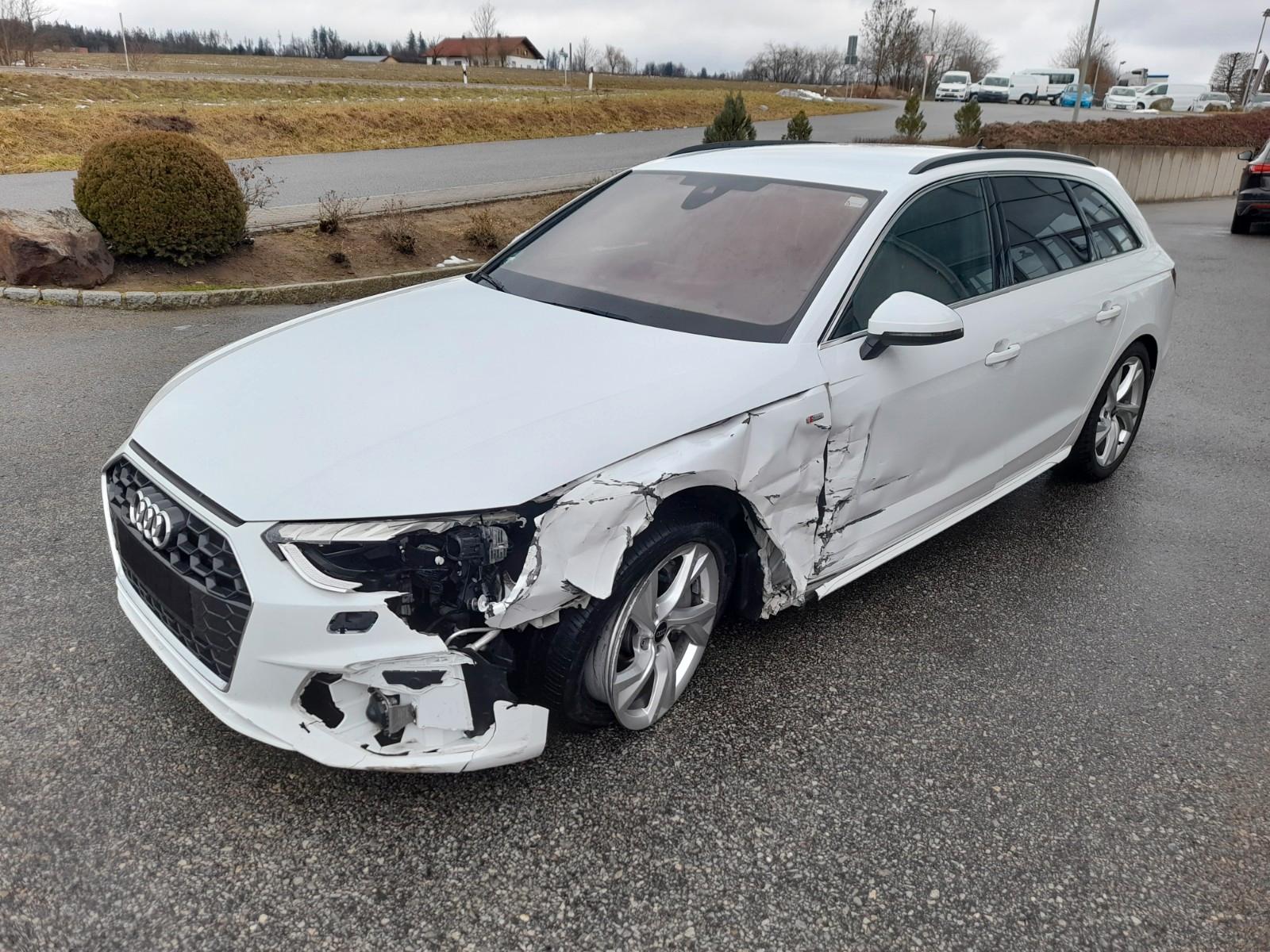 Audi A4 Avant 40 TDI S line LED/NAVI/AHK/STANDHEIZUNG