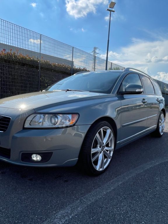 Volvo V50