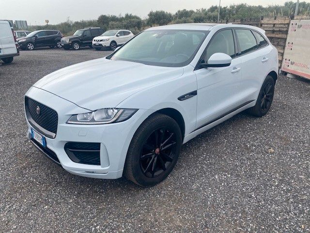 Jaguar F-Pace 2.0 D 180 CV AWD R-Sport