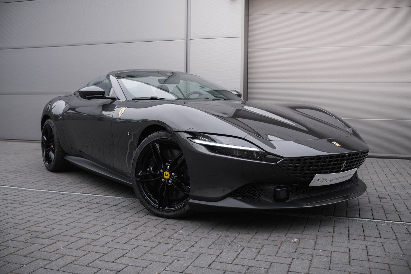 Fahrzeugabbildung Ferrari Roma Spider