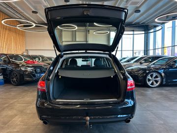 Audi A4 Avant Attraction *Navi*Sitzh*AHK*TÜV Neu*