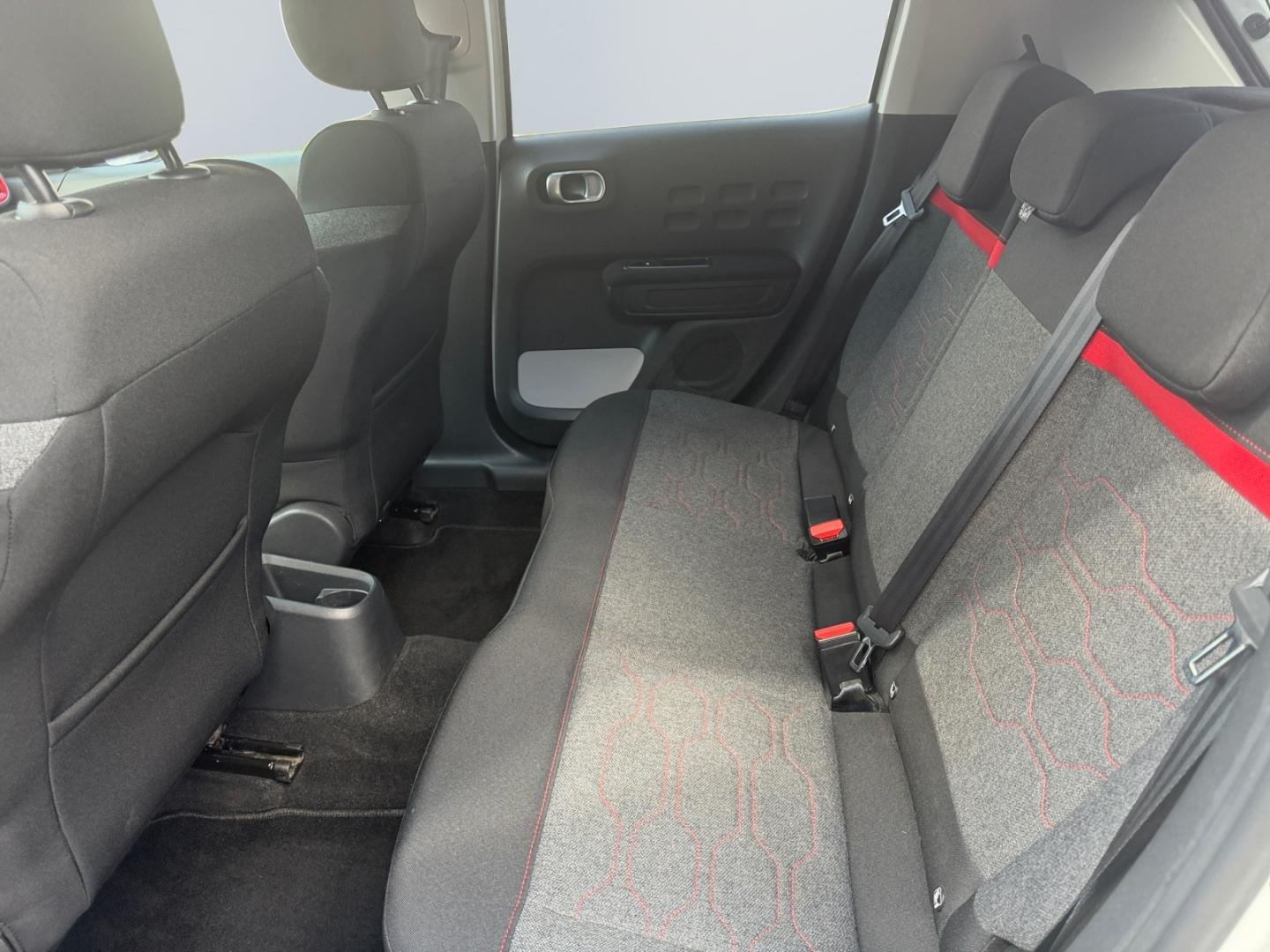 Citroën C3 1.2 PureTech 82/83 Shine *nur Händler/Export*