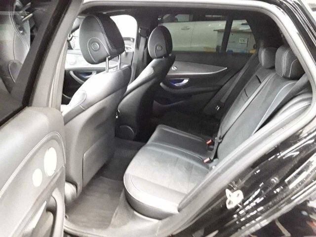 Fahrzeugabbildung Mercedes-Benz E 400d 4M AMG+Burm+Pano+AHK+Distr+Memory+Night