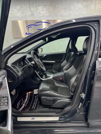 Volvo XC60 - 11