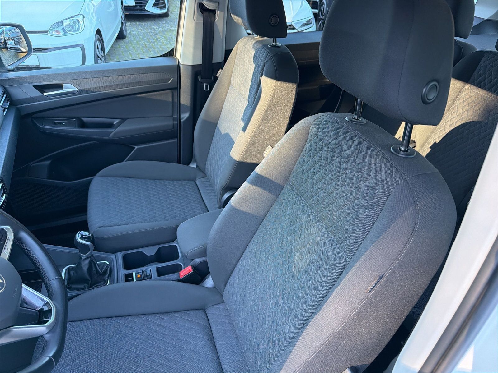 Caddy Life TDi Klima PDC v+h ACC Kamera Appl Car