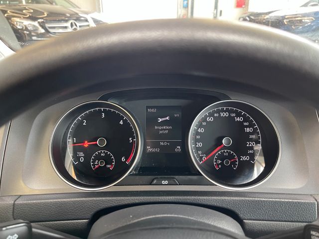Volkswagen Golf VII Variant Trendline BlueTDI