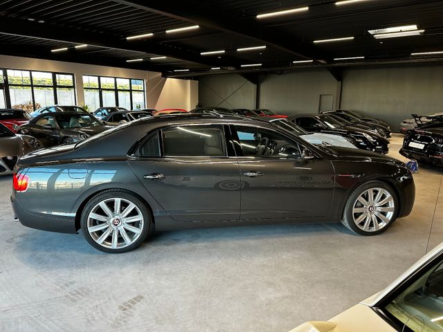 Fahrzeugabbildung Bentley Flying Spur 4.0 V8 Autom-dt.Auto.sehr gepflegt