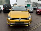 Volkswagen Golf 2.0 TDI DSG 4MOTION Highline Highline - mit Diesel-Antrieb: Gold, Limousine