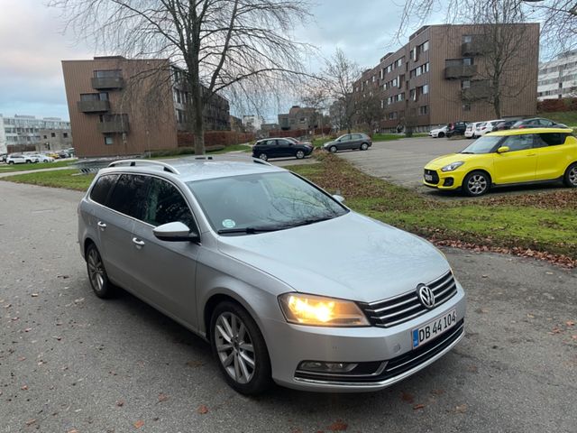 Volkswagen Passat Variant Highline 2.0 Benzin 211HK