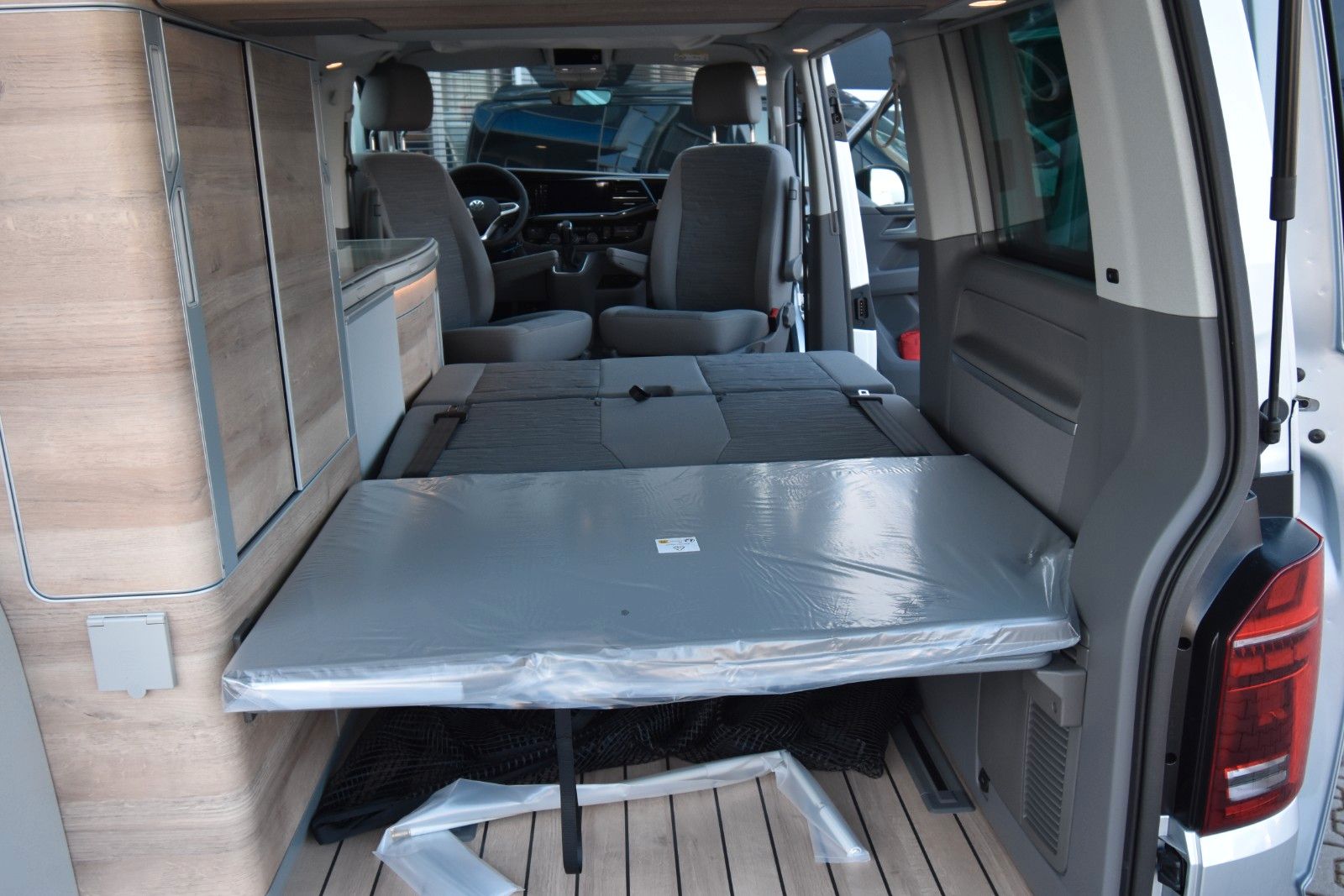 Fahrzeugabbildung Volkswagen T6.1 California Ocean Edition 150 kW DSG 4x4