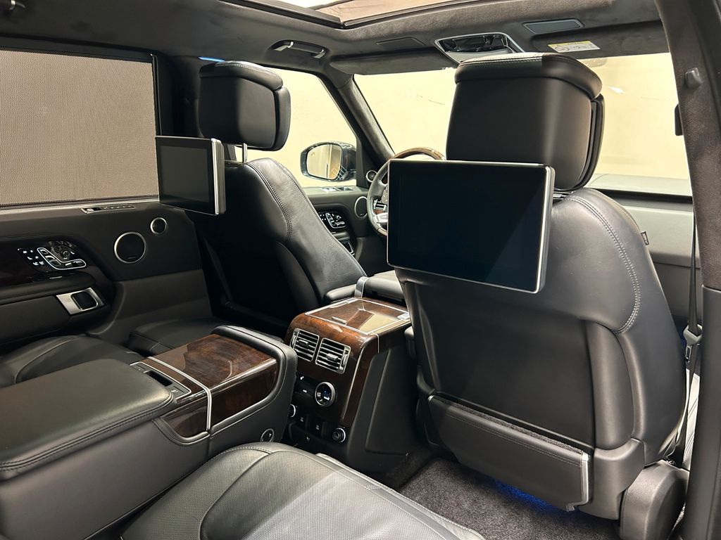 Land Rover Range Rover P400e Lang LWB **Autobiography**