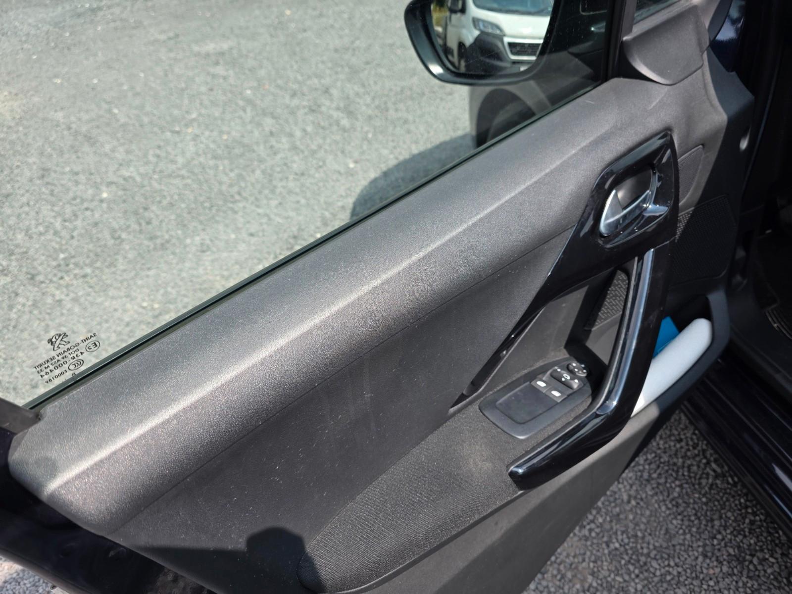 Peugeot 208 Active