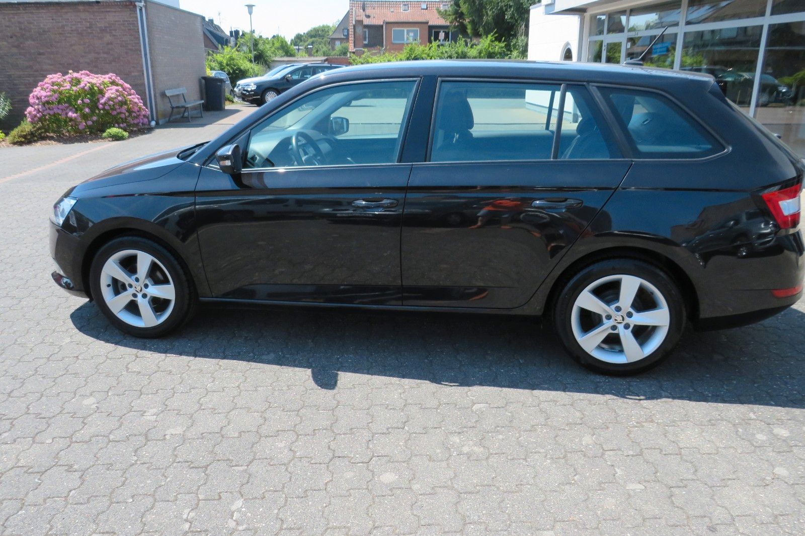 Fahrzeugabbildung SKODA Fabia Combi ALU16`PDC NEBEL APP-CONNECT 1.H