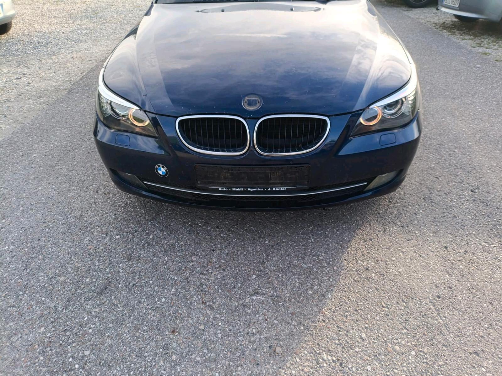 BMW 520 2009 — photo 11