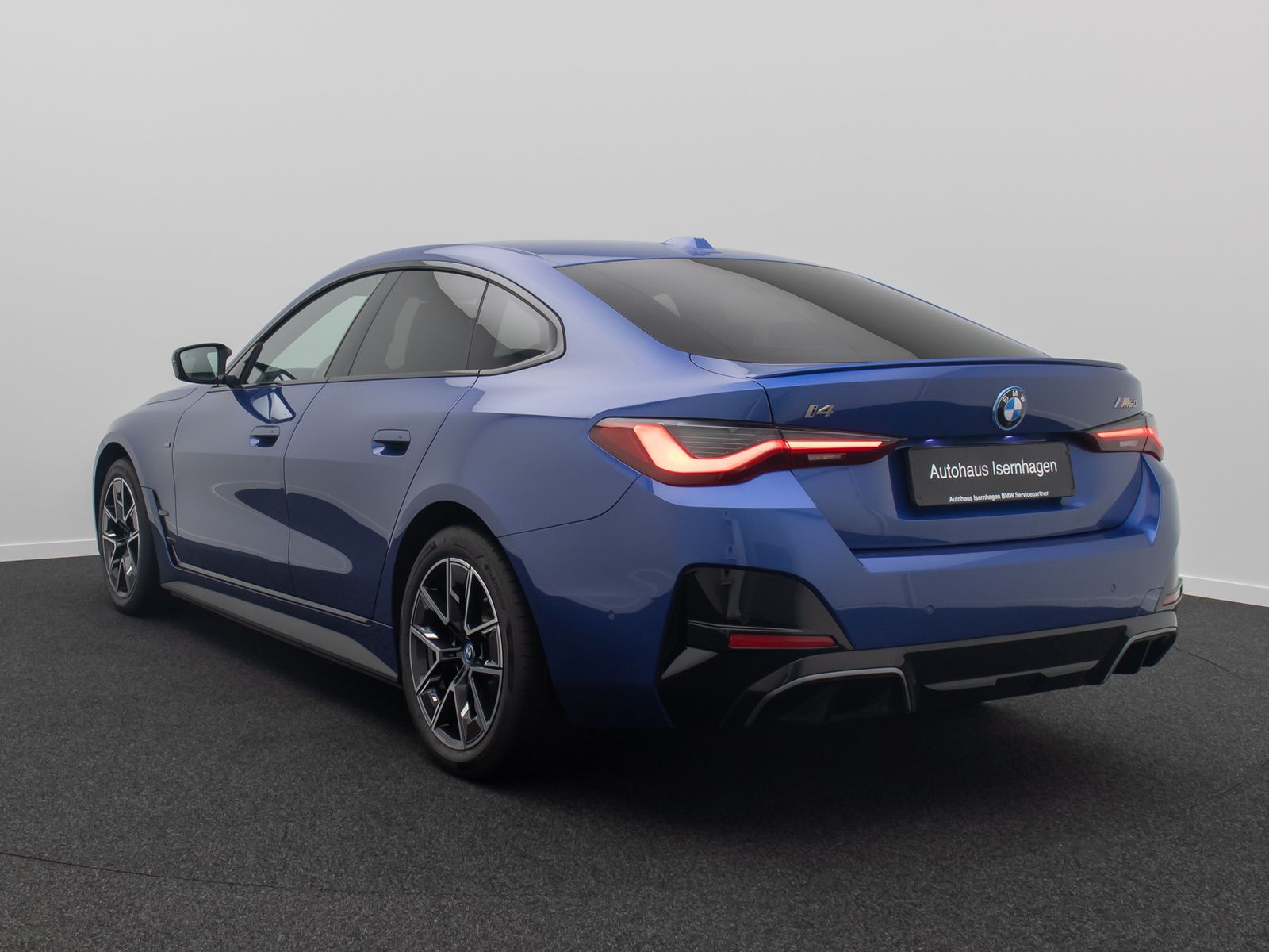 Fahrzeugabbildung BMW i4 M50 360° HUD AHK DAB Alarm H/K Komfort 18Zoll