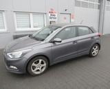 Hyundai i20 1.2 blue YES! PDC*BC* SH*Spurhalte*Isofix - gebrauchte Hyundai i20 aus dem Jahr 2015