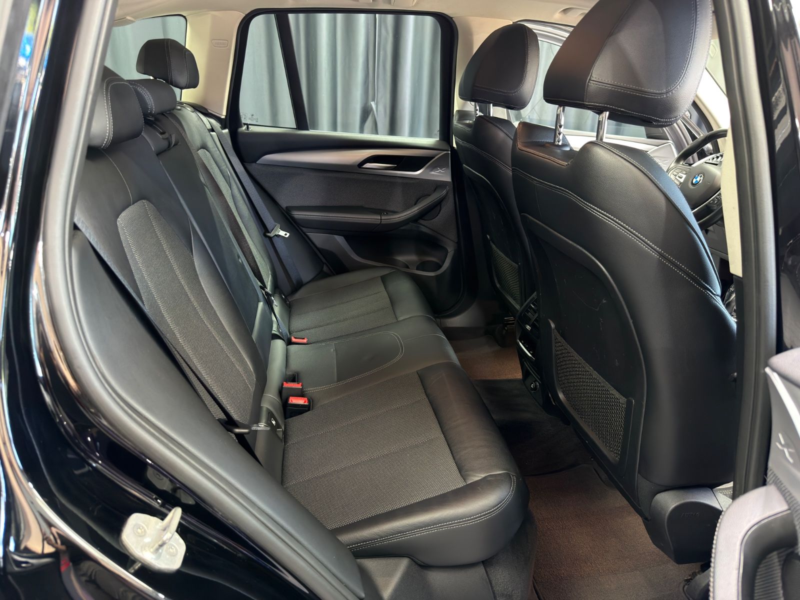 Fahrzeugabbildung BMW X3 xDrive 30d Advantage|HIFI|NAVI|AHK|