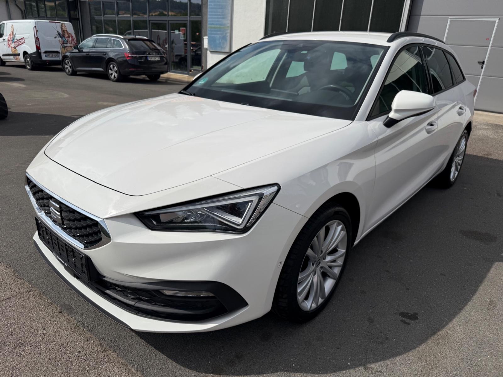 Seat Leon Sportstourer Style 1.5 TSI LED AHK PDC 17"