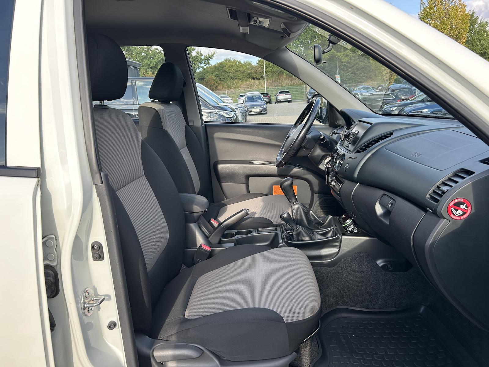 Mitsubishi L200 Doppelkabine 2.5 4WD*AHK*