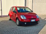 Citroën Citroen C2 1.1 Exclusive *NEOPATENTATI* - rote Citroën C2