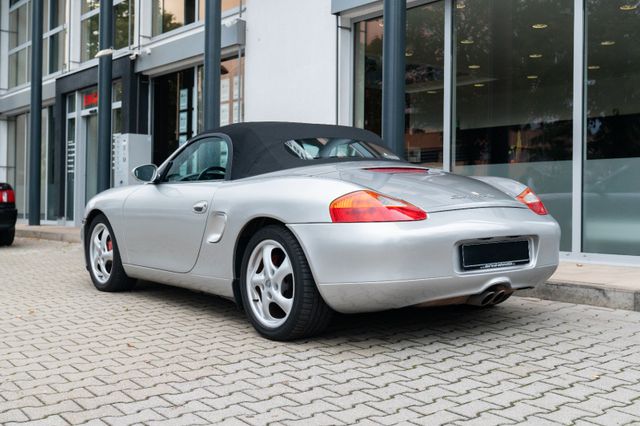 Porsche Boxster S/ SITZHEIZUNG/ CD/ HARMAN/ ALARM/ 18" Porsche Boxster S/ SITZHEIZUNG/ CD/ HARMAN/ ALARM/ 18"