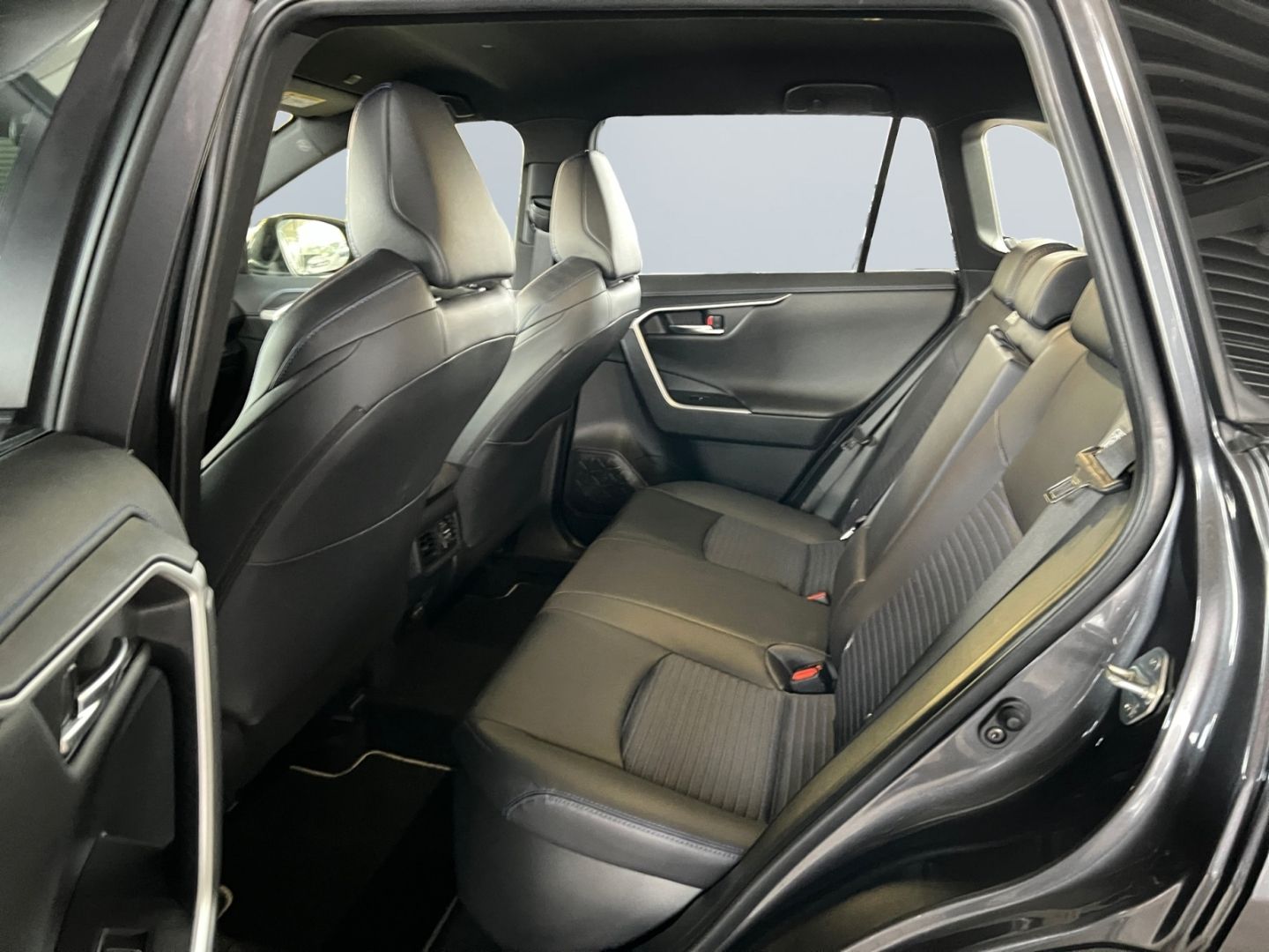 Toyota RAV 4 Hybrid 4x2*Style Selection*Technik*JBL*360 foto 15