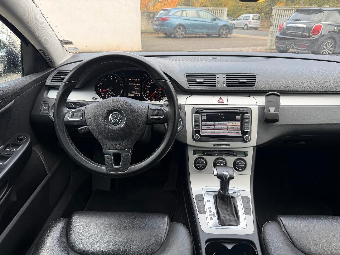 Volkswagen Passat 2009 — photo 14
