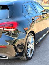 Mercedes-Benz A 180 AMG Line | Night Paket | LED | Kamera - Mercedes-Benz mit Benzin-Antrieb: Limousine, 180 AMG Paket
