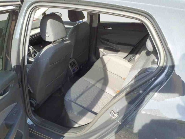 Volkswagen Golf - Bild 11