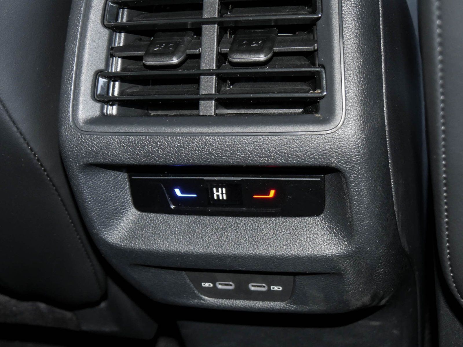 Volkswagen Tiguan - Bild 12