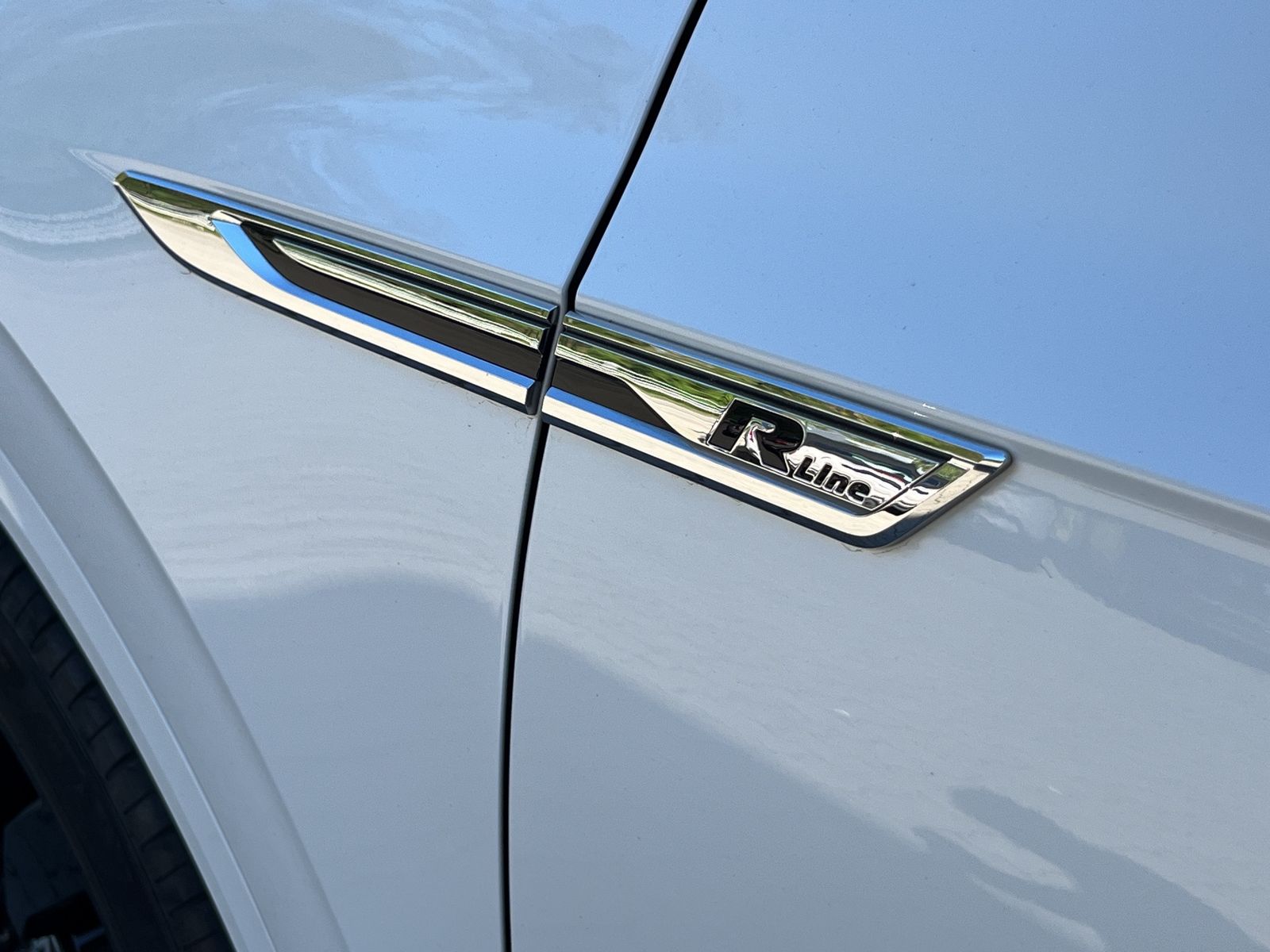 Fahrzeugabbildung Volkswagen Touareg R-Line "Exterieur Black Style" Atmospher