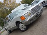 Mercedes-Benz 280 SE W126 ungeshweisst rostfrei - silberne Mercedes-Benz S 280