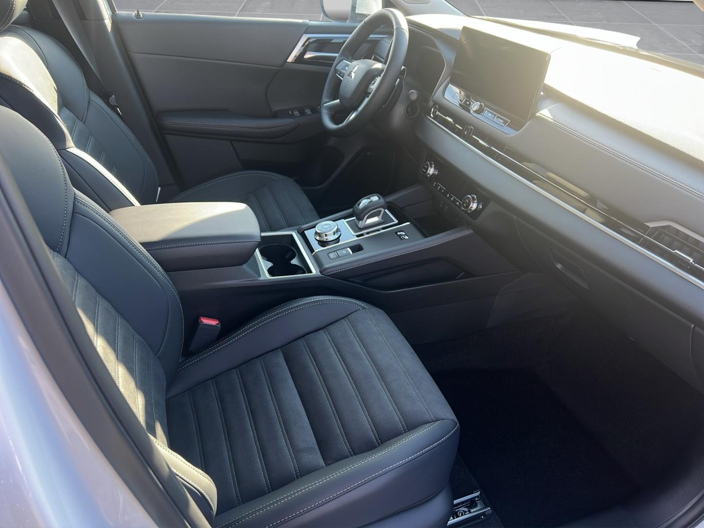 Mitsubishi Outlander 2.4 PHEV 4WD Plus/Soundsystem/360°RFK