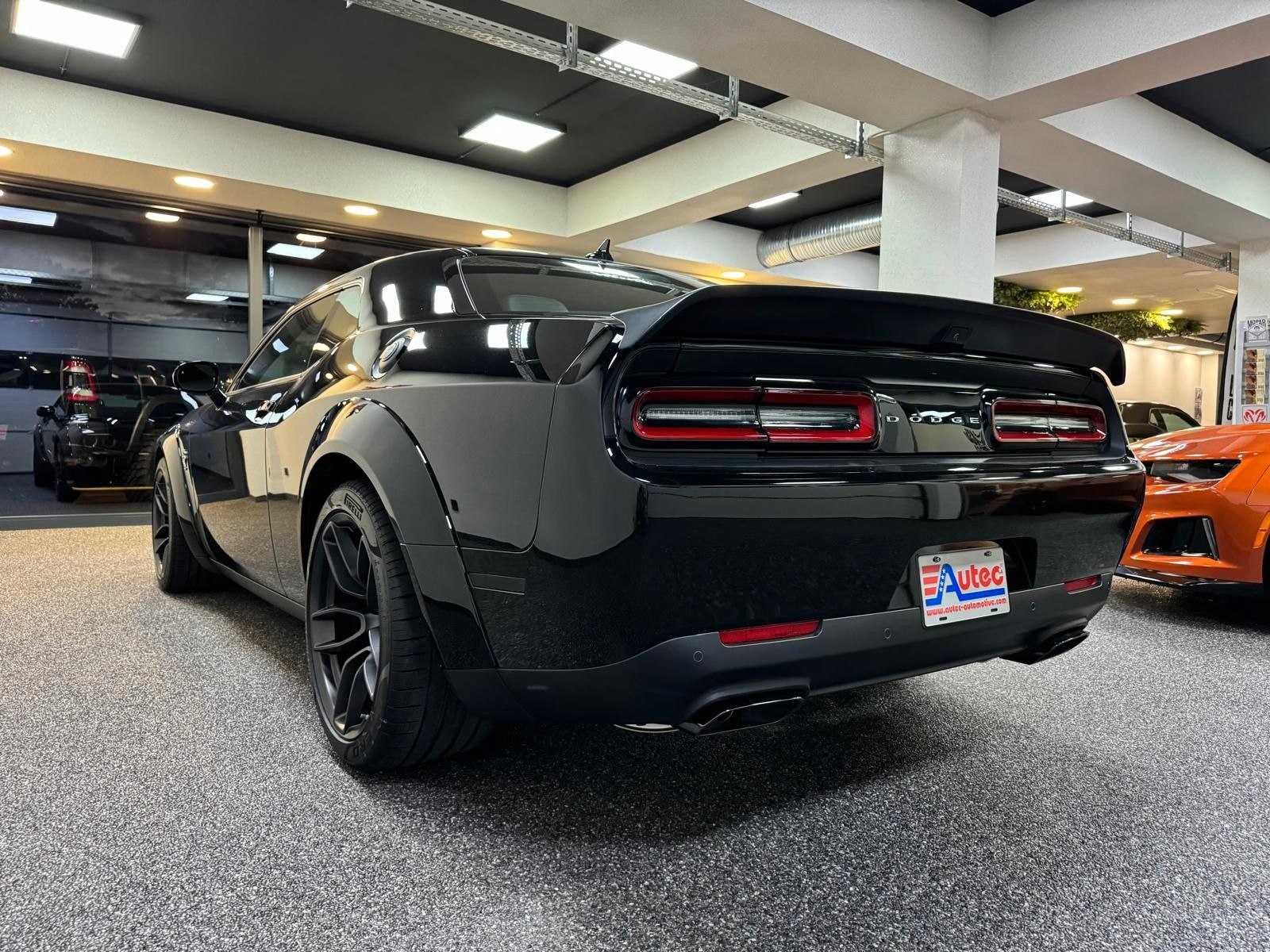 Fahrzeugabbildung Dodge HELLCAT JAILBREAK -LAST CALL-YELLOW CALIPERS