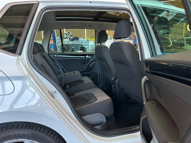 Volkswagen Golf Sportsvan Highline*Pano*Navi*