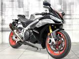 Aprilia RSV4 1100 - APRILIA RSV4 1100