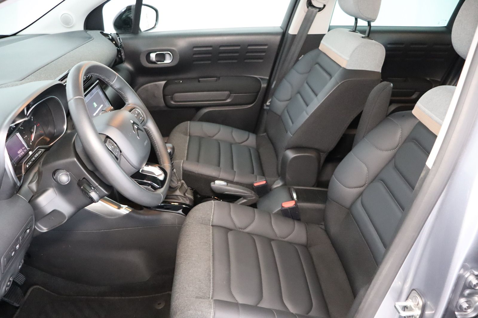 Fahrzeugabbildung Andere Citroën C3 Aircross PT 110 Shine * MwSt. ausw. *