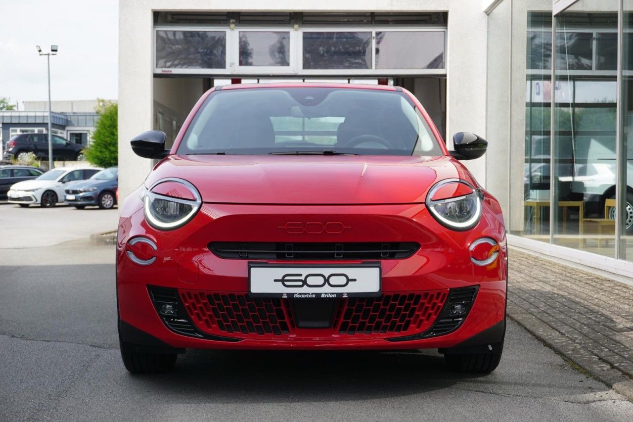 Fiat 600e (RED) 54 kWh LED PDC KLIMA Klima imagem 2