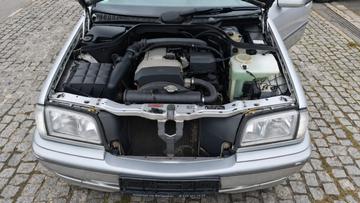 صورة 10 لـ 1998 Mercedes-BENZ C 180
