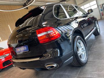 Porsche Cayenne *LEDER*NAVI*KLIMA*BOSE*BI-XENON*TEMPOMAT