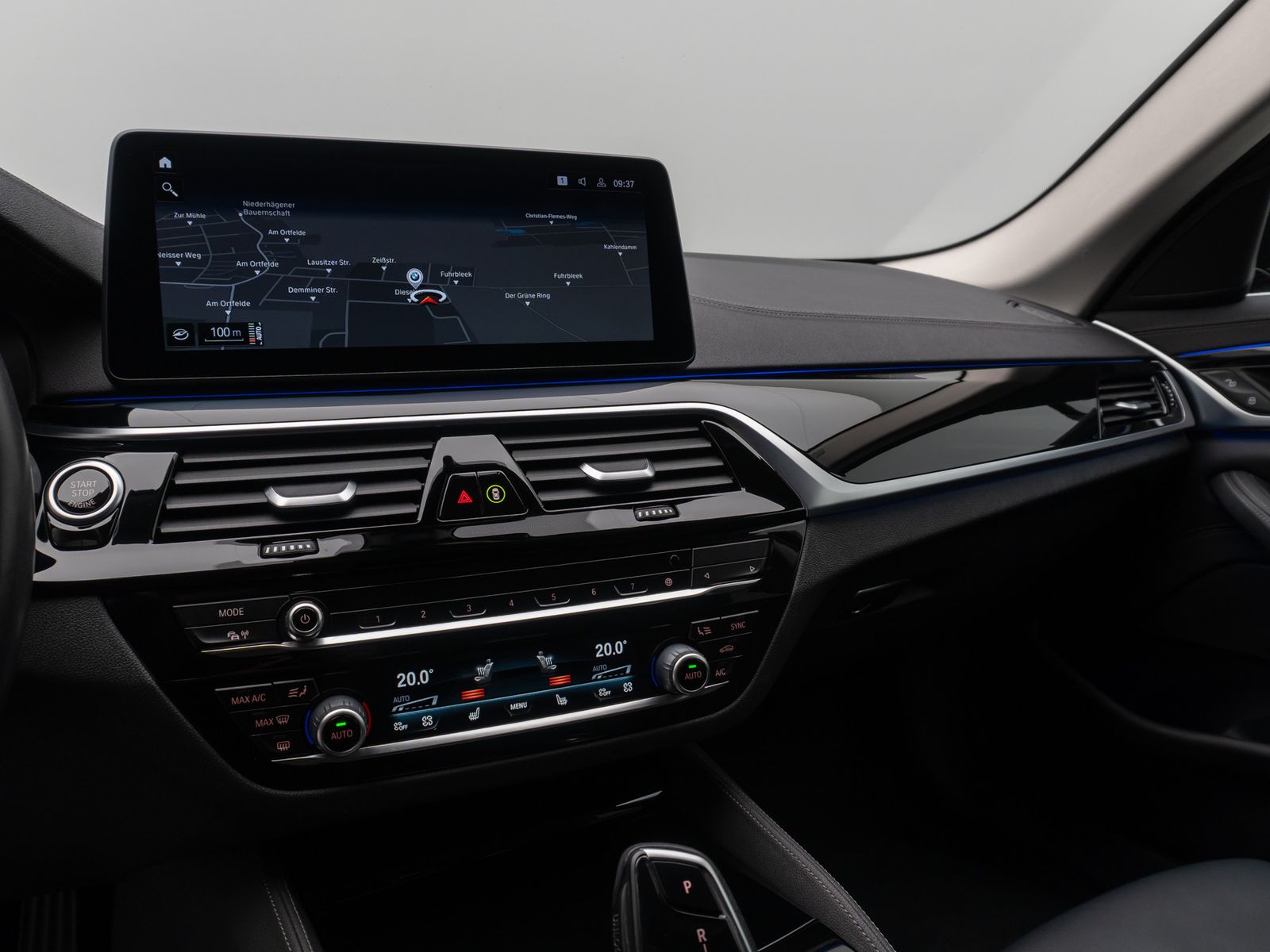 Fahrzeugabbildung BMW 530i xD Luxury Line DAB Kamera HiFi Sportstz 18"
