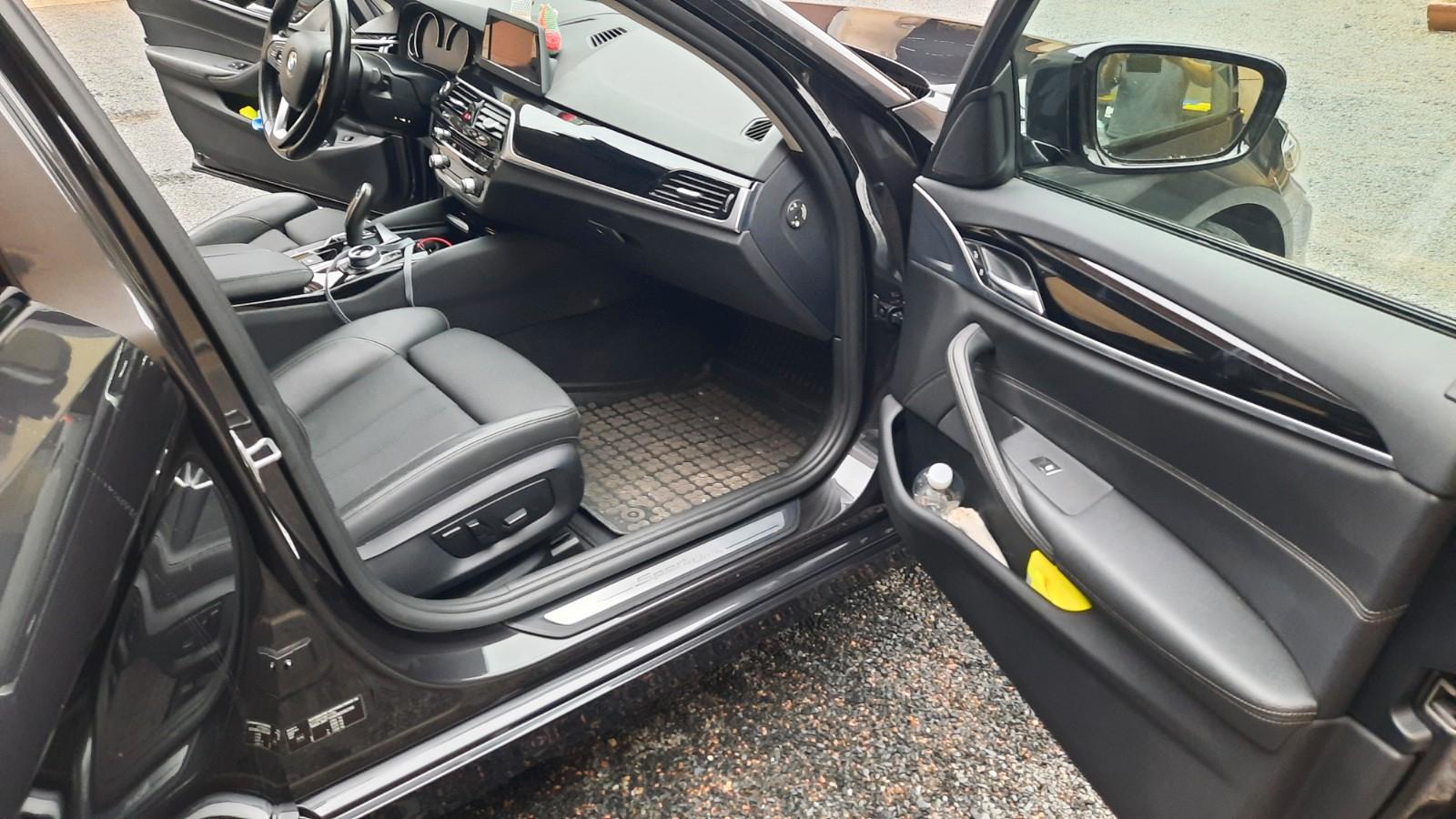 BMW 520d Touring A -