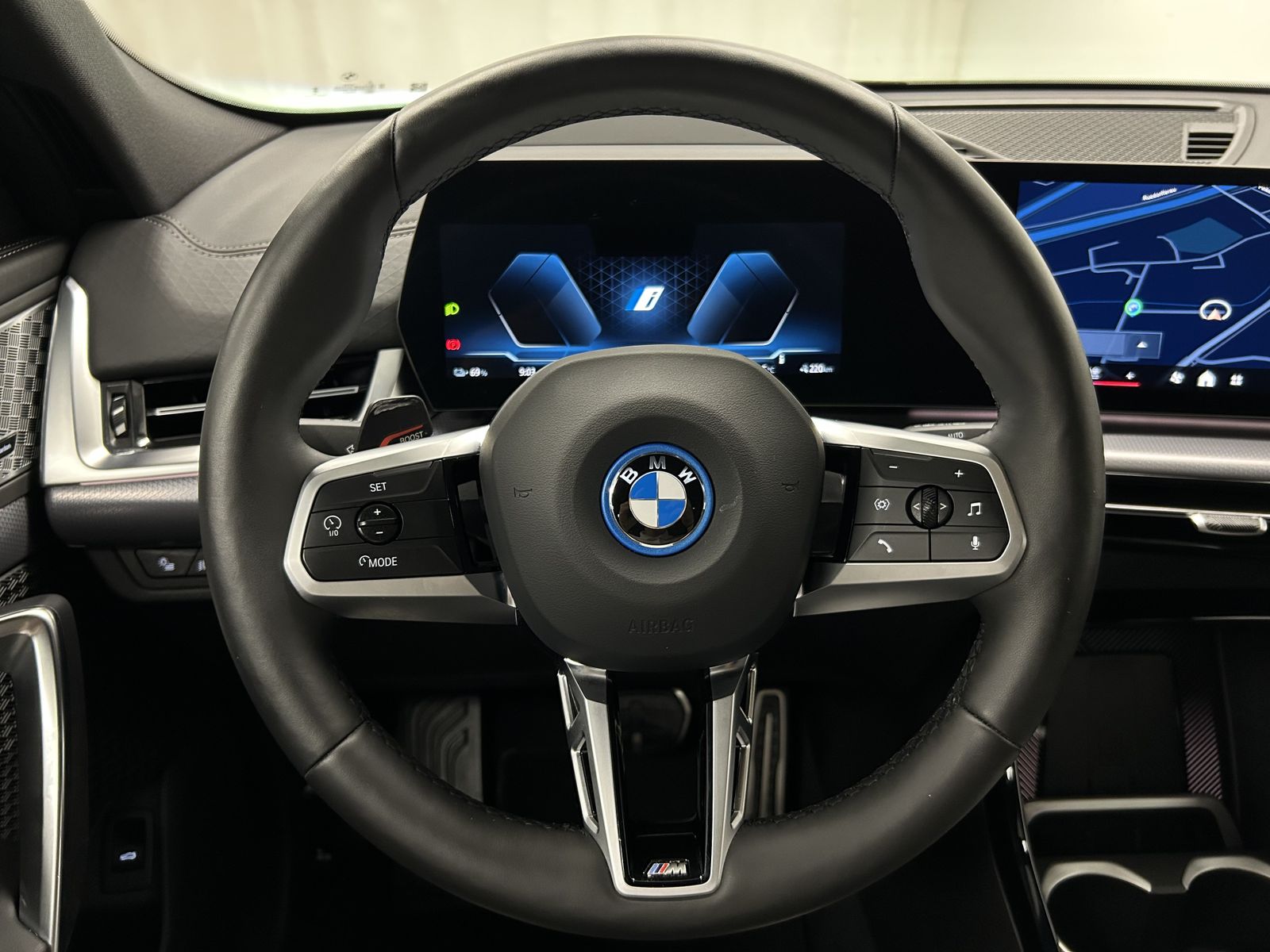 BMW iX2 - Bild 24