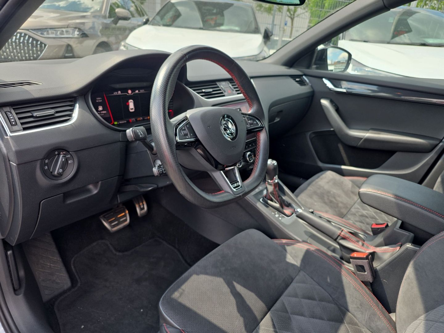 Skoda Octavia Combi RS 60 WR App-Navi Kamera Memory foto 8