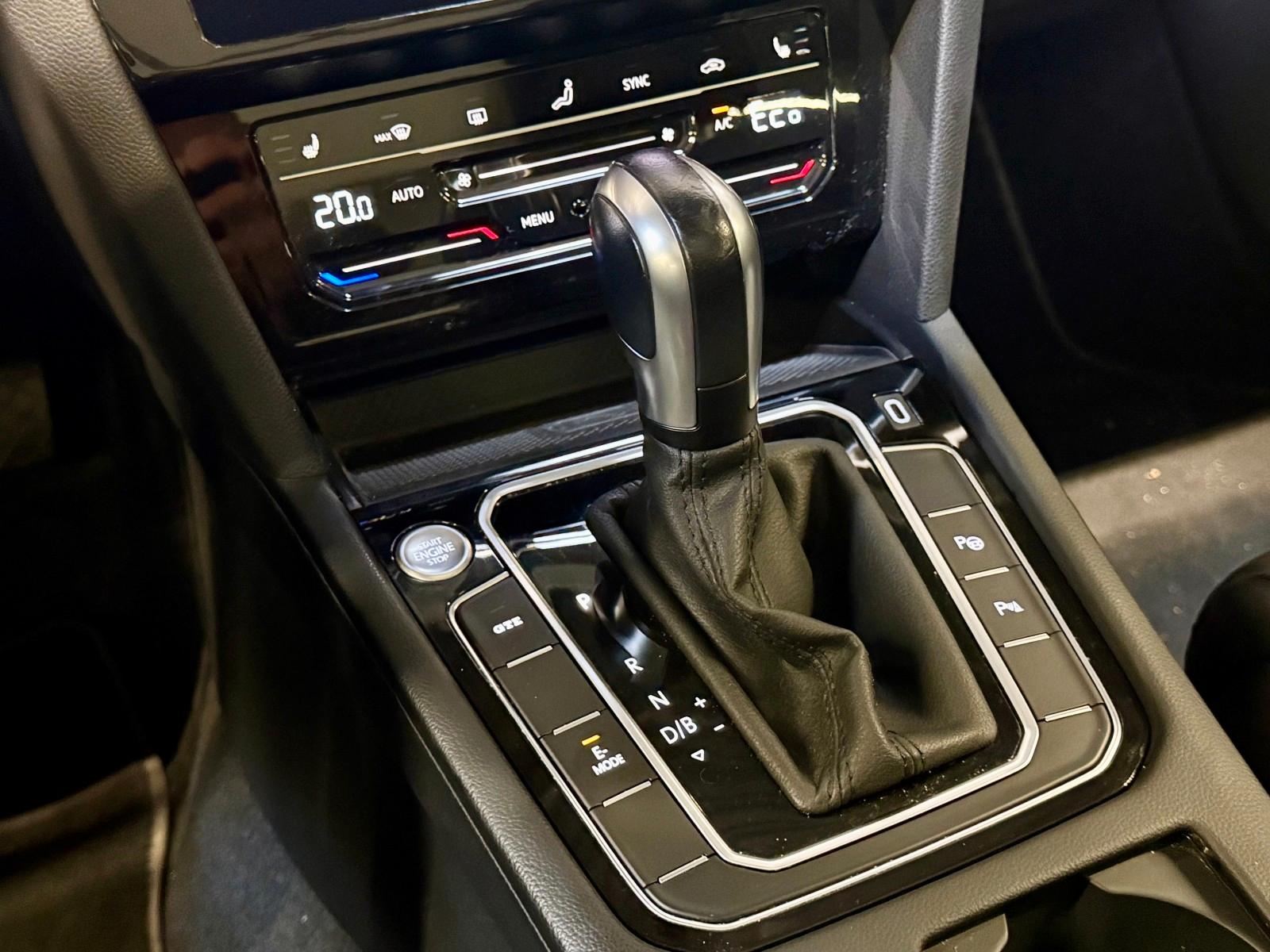 Volkswagen Passat VARIANT GTE 1.4 TSIeHybrid*LEDER*AHK*PANO, миниатюра 17