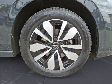 Volkswagen Golf - 11